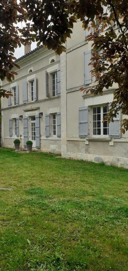 Maison Blanche Cherval Exterior foto